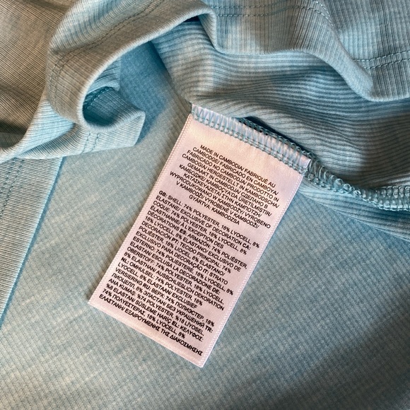 NWT The North Face Scoop-Back Ribbed T-shirt - Picture 10 of 13